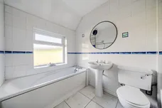 Long Lane, Newbury, RG14 photo 6