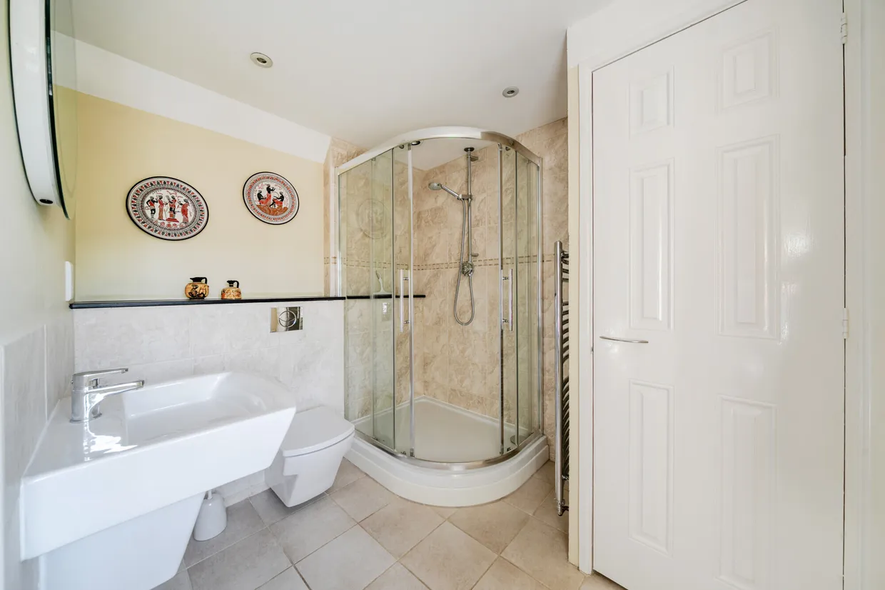 Long Lane, Newbury, RG14 photo 12