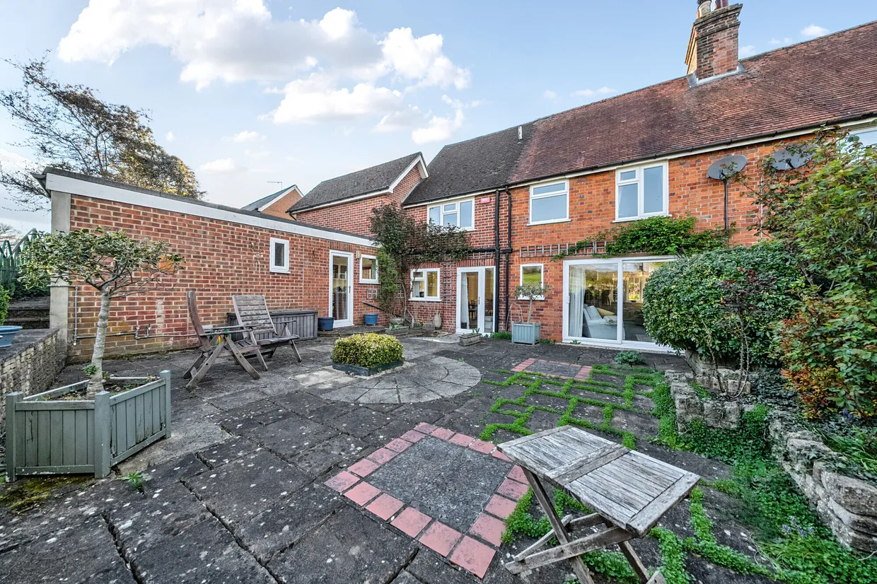 Long Lane, Newbury, RG14 photo 14