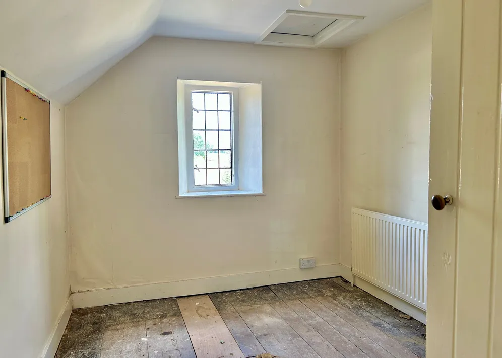 Coates, Cirencester, GL7 photo 10