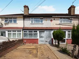 Leyburn Road, London photo