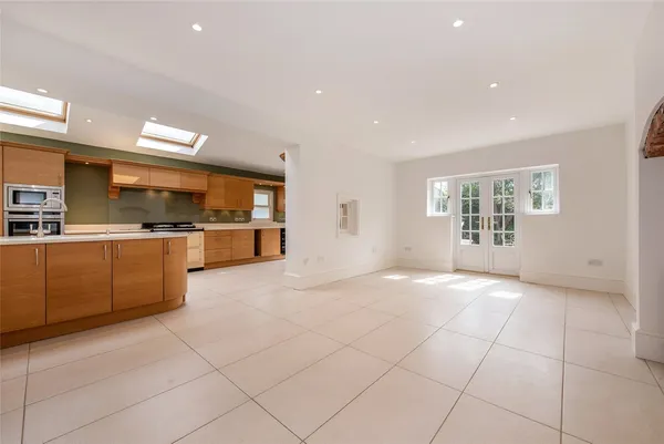 Cawley Road, Chichester, PO19 photo 8
