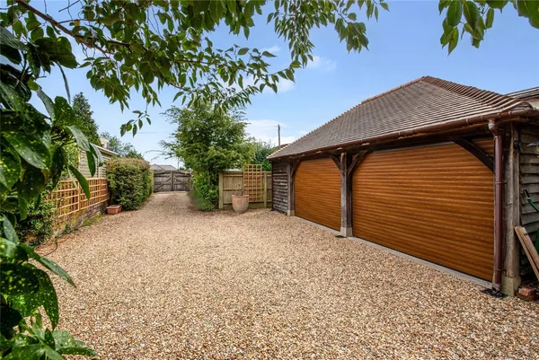 Cawley Road, Chichester, PO19 photo 16