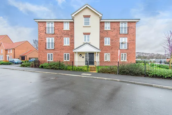 Buttermere Crescent, Lakeside