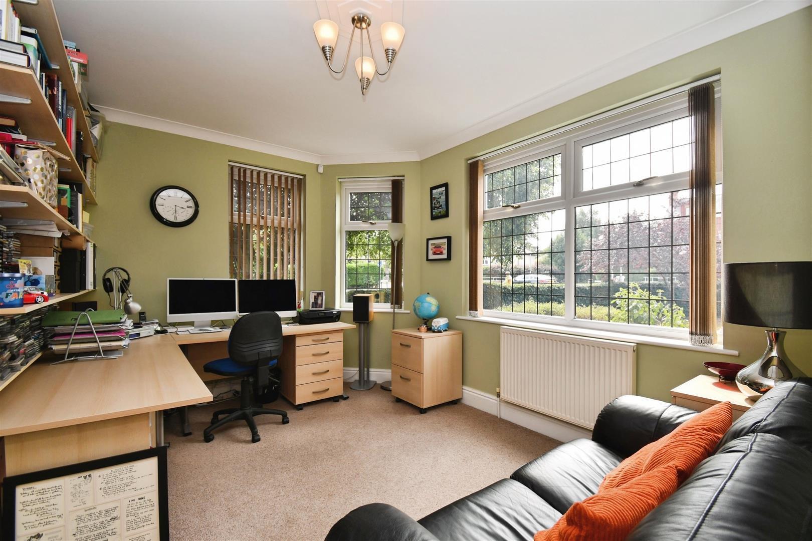 Beverley Road, Anlaby, Hull Image 9