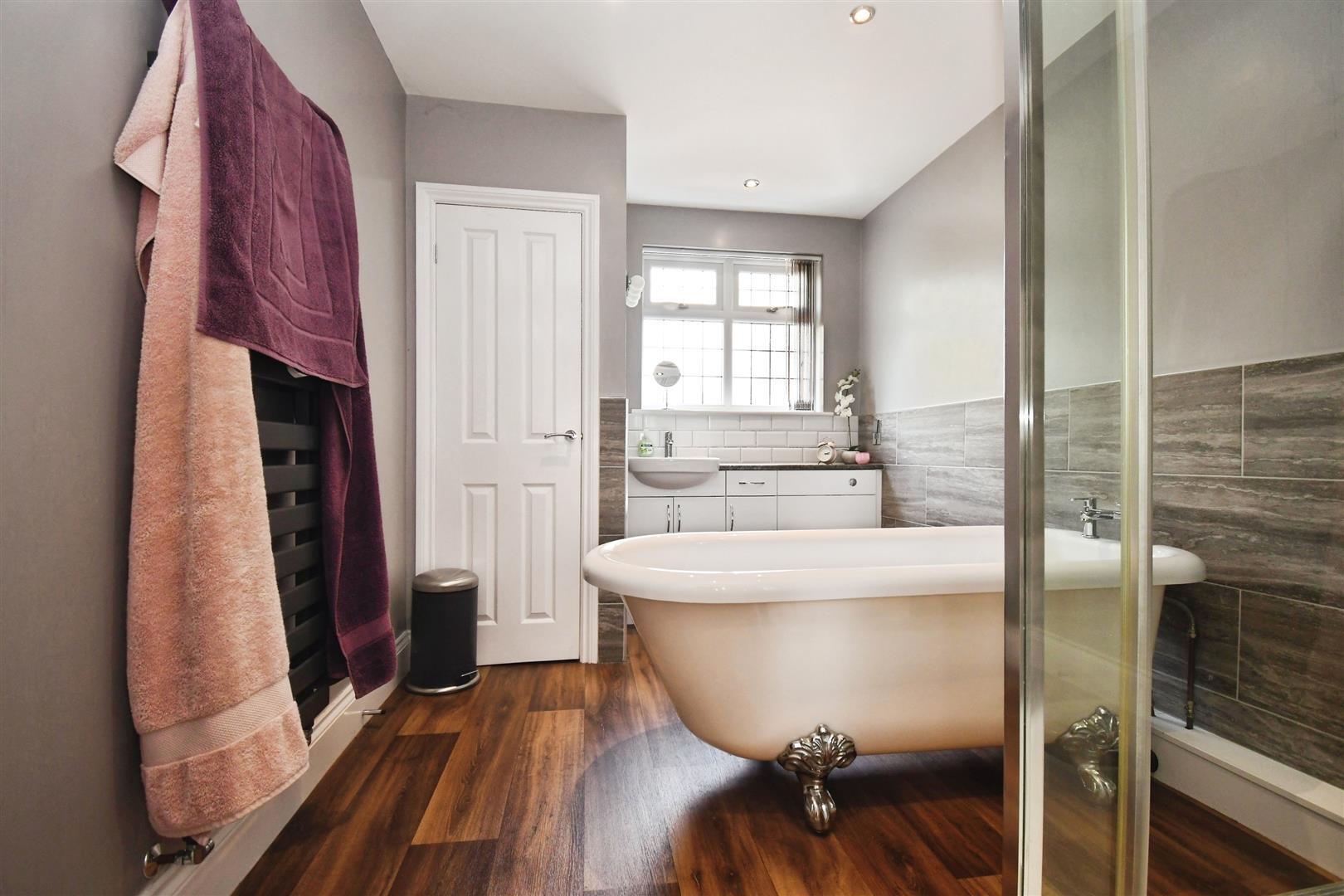 Beverley Road, Anlaby, Hull Image 20