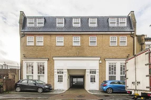 Nelsons Row, London, SW4