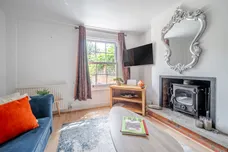 Kings Lane, Cookham Dean, Maidenhead, SL6 photo 3