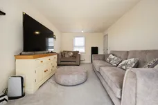 Armstrongs Fields, Broughton, Aylesbury