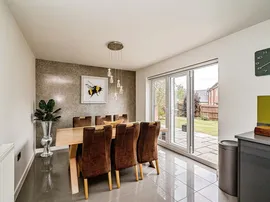 Newton Avenue, Aylesbury thumb 3