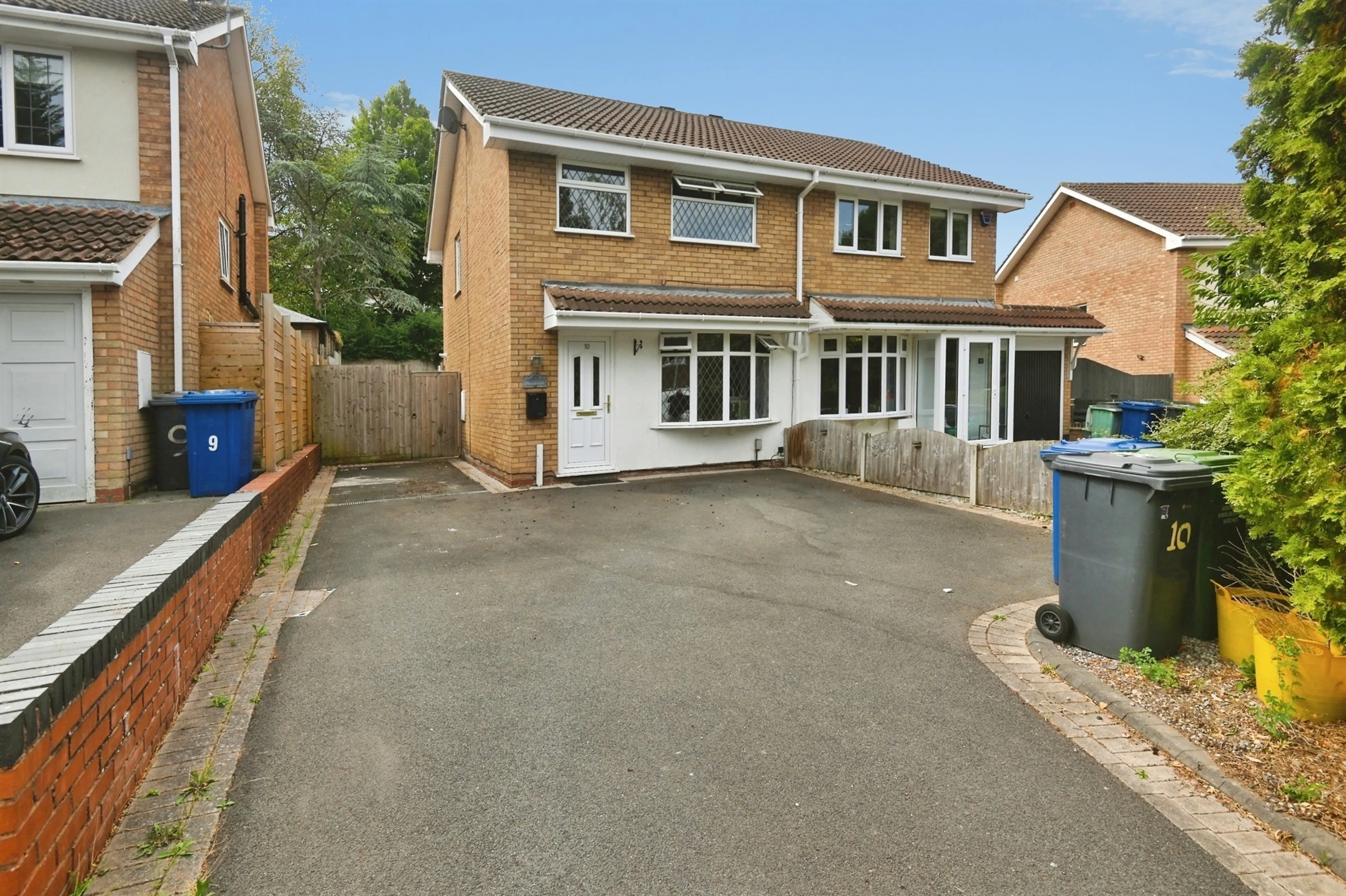 Property photo 0