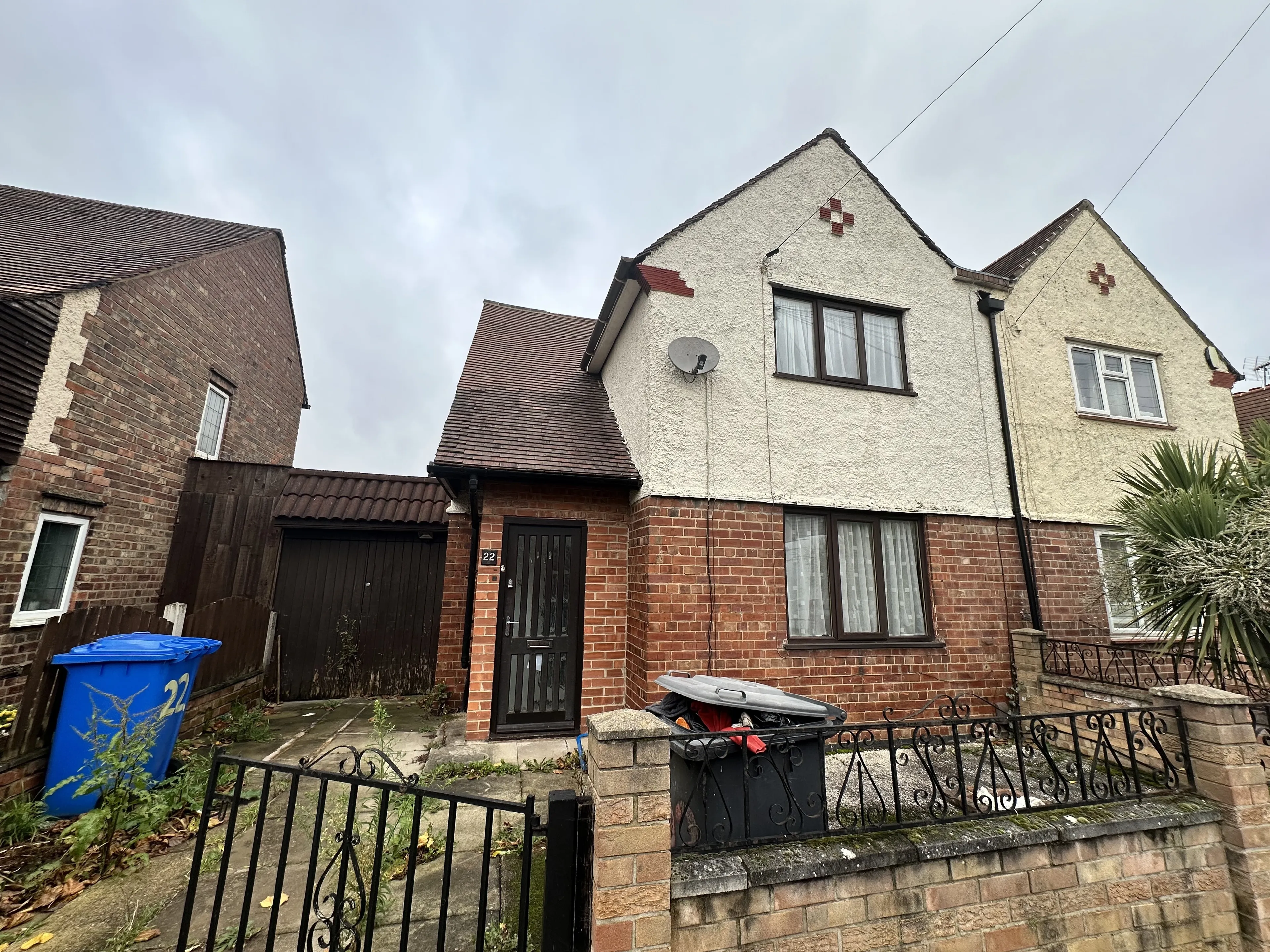 Property photo 0
