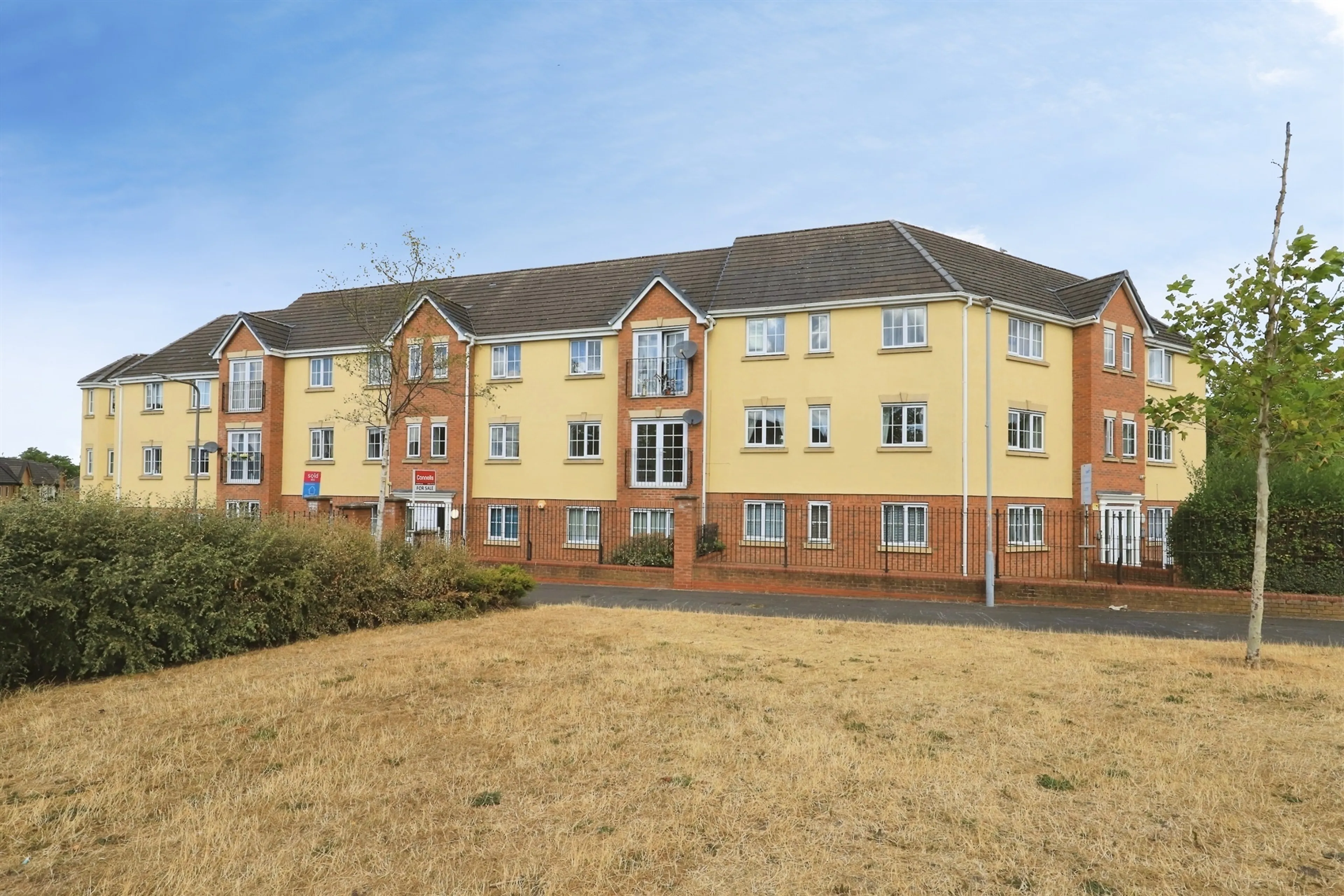 Property photo 0