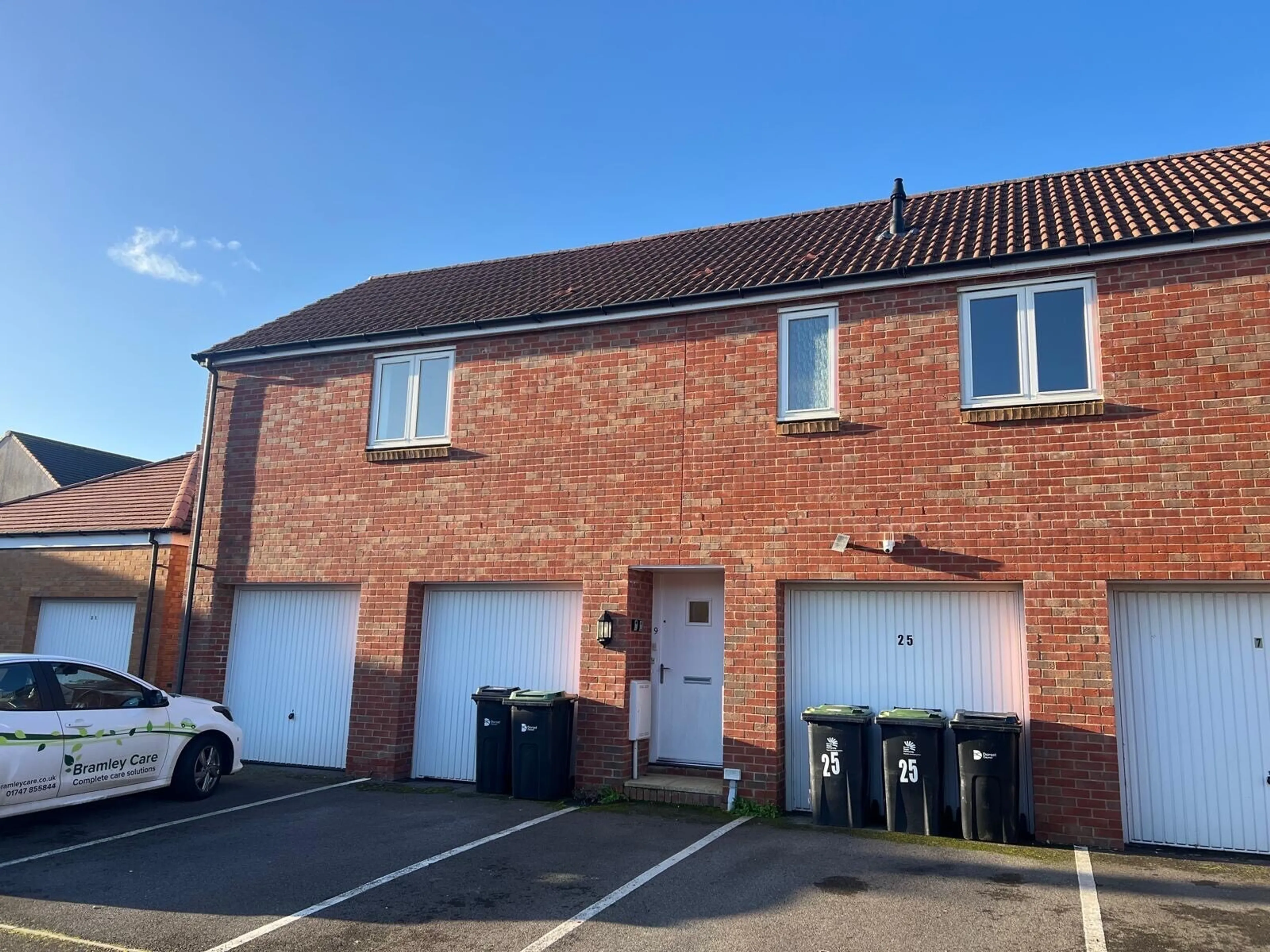 Property photo 0