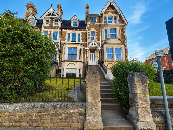 St. Pauls Terrace, NN2 6ET