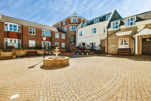 Winterton Lodge, Goda Road, Littleham...