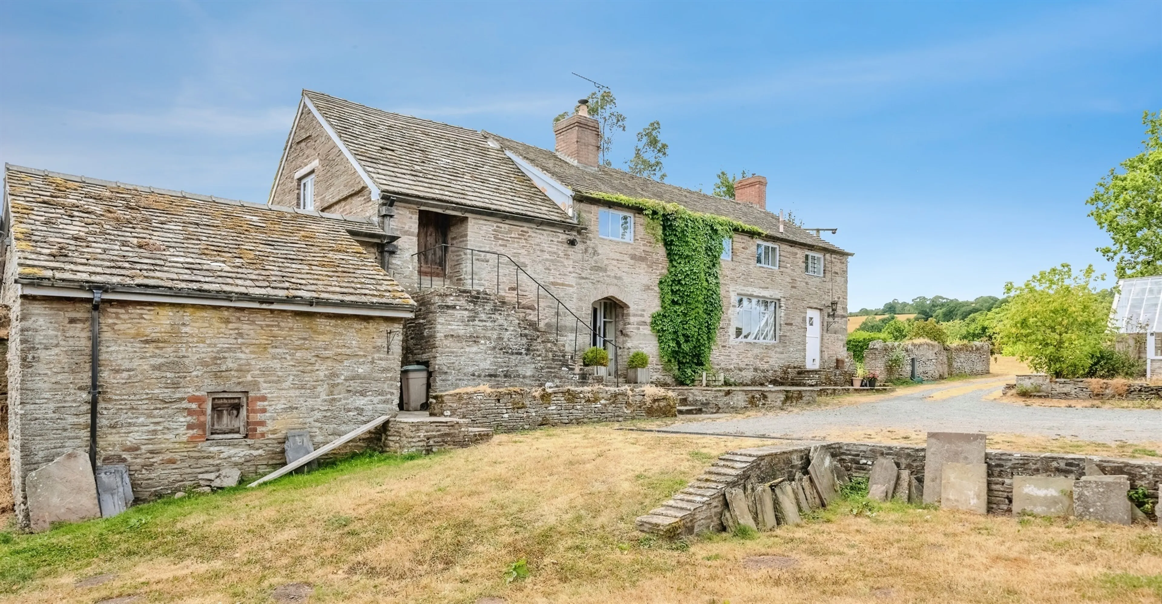 Property photo 31