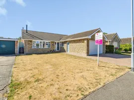 Courtfield Close, Sudbrooke, Lincoln photo