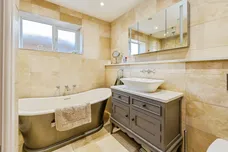 Courtfield Close, Sudbrooke, Lincoln