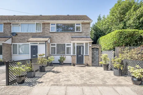 Strawberry Hill Close, Twickenham, TW1