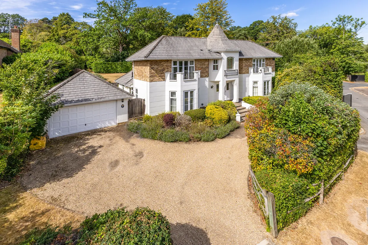 Brassey Hill, Oxted, RH8 photo 1