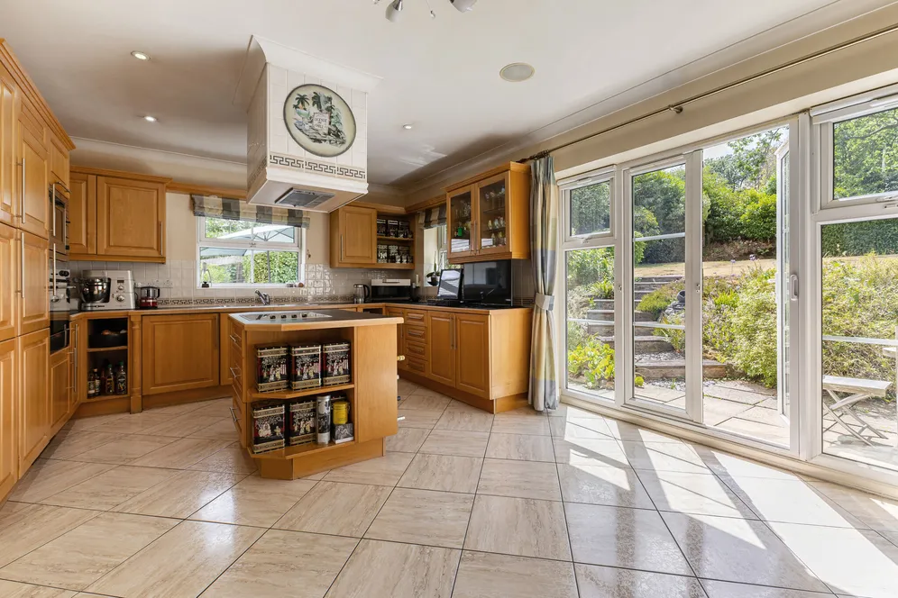 Brassey Hill, Oxted, RH8 photo 7