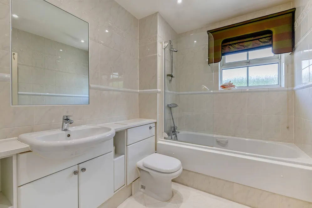 Brassey Hill, Oxted, RH8 photo 25