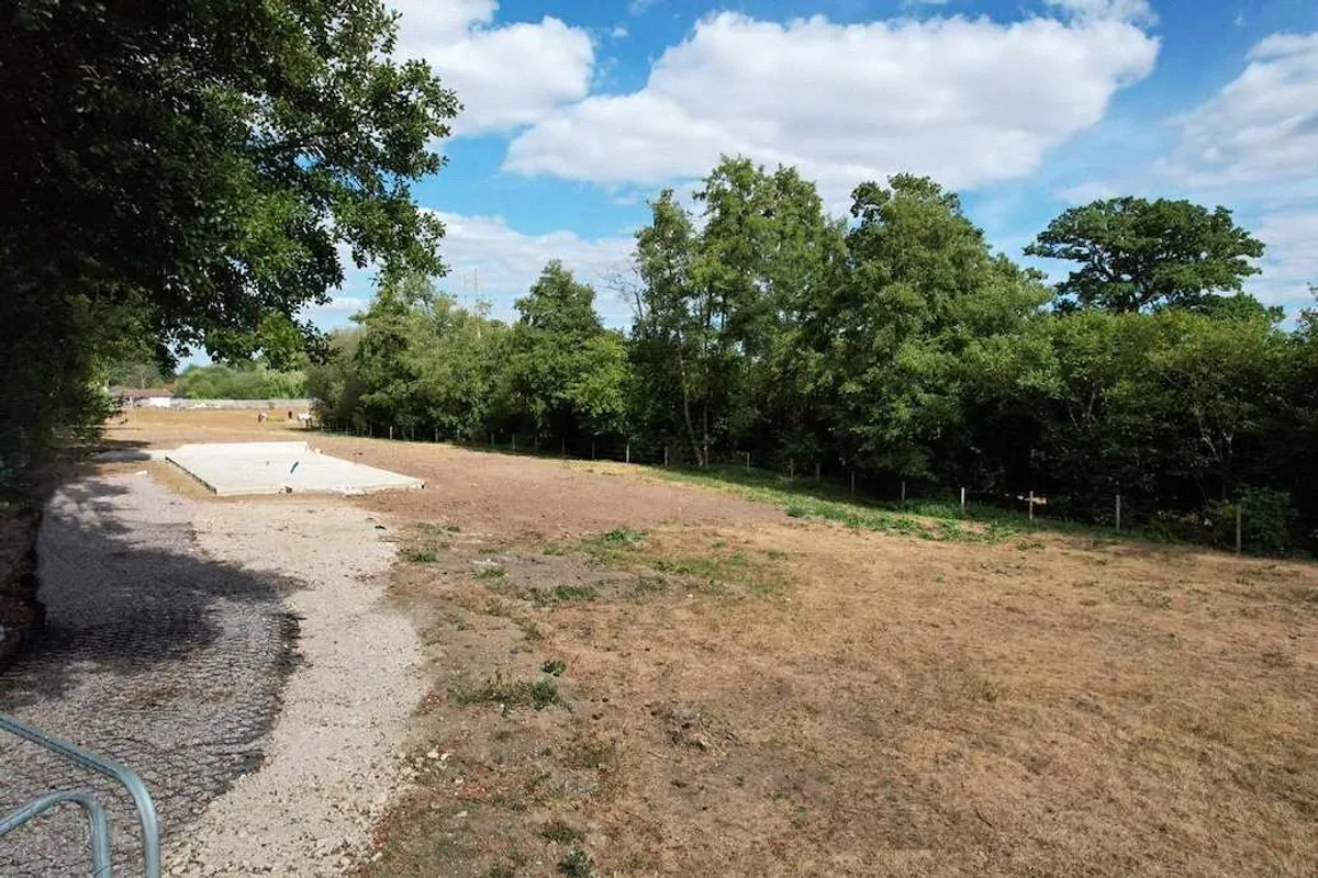 Building Plot, Little London, RG26