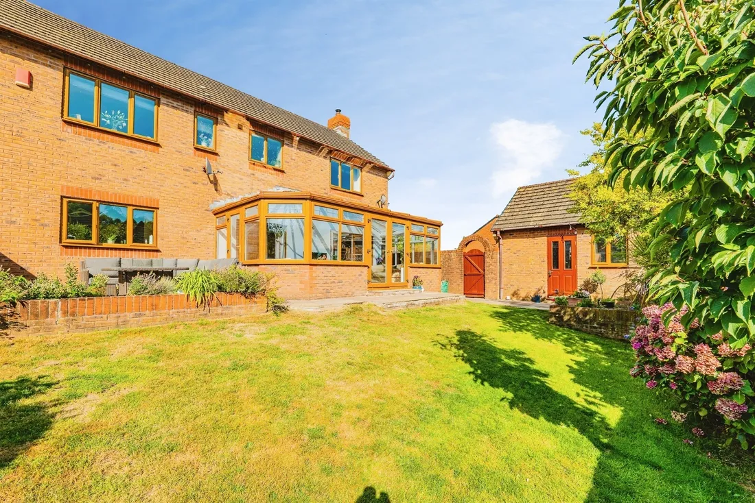 Property photo 32