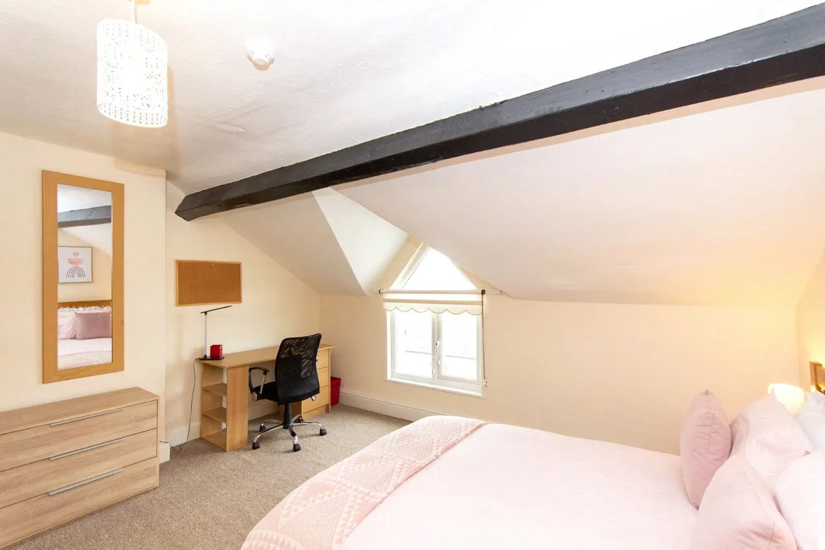 Caellepa, Bangor, Gwynedd, LL57