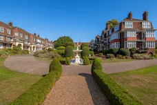 Friars Lane, Richmond, TW9 photo 1