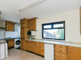 Bevendean Crescent, Brighton thumb 3