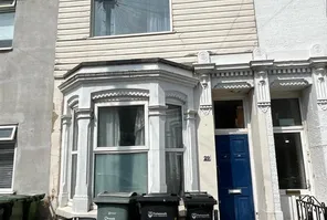 Main property image