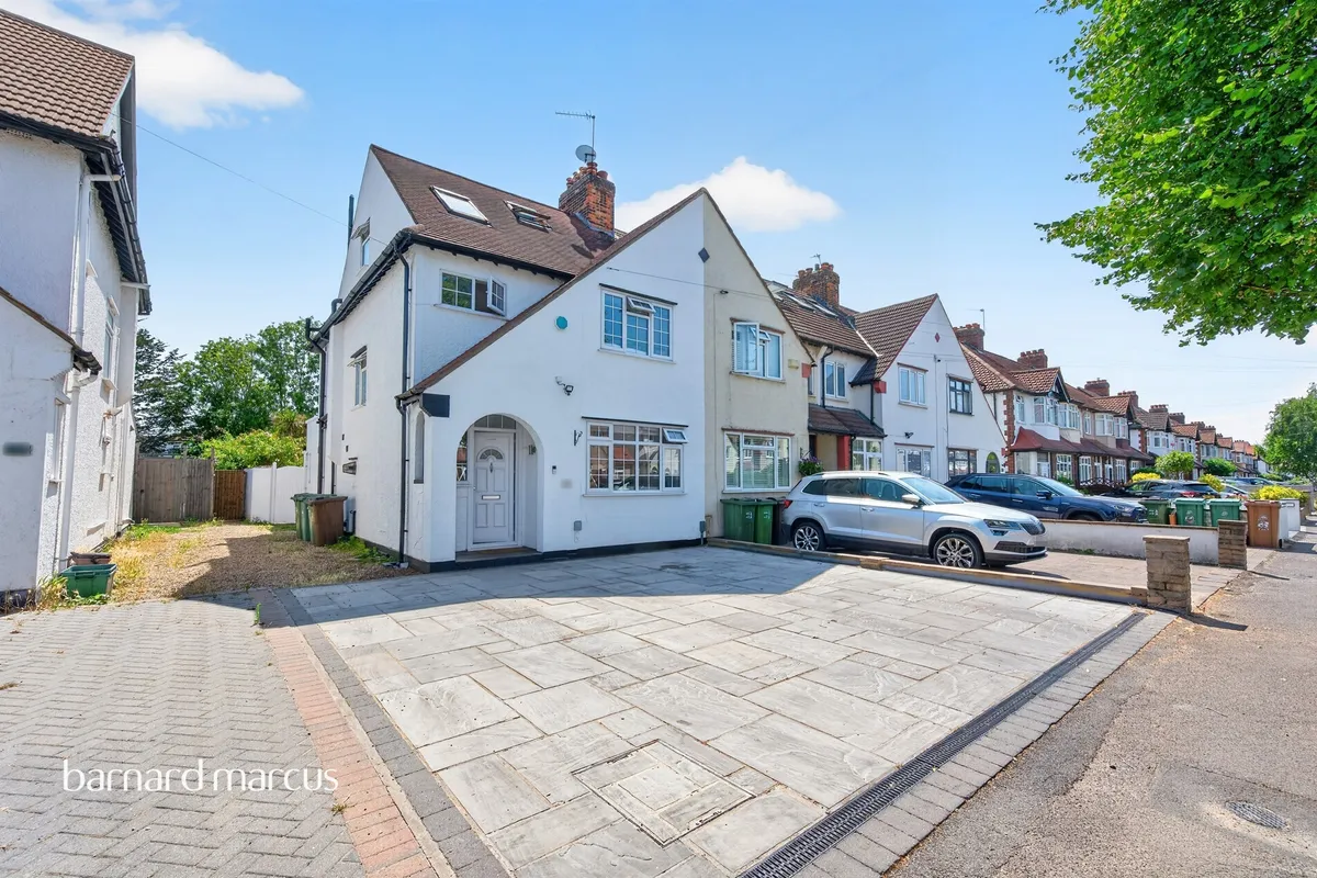 Caldbeck Avenue, Worcester Park