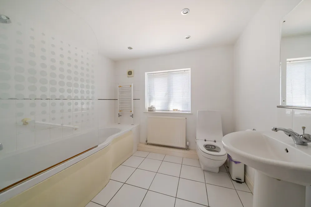Dedworth Road, Windsor, SL4 photo 6