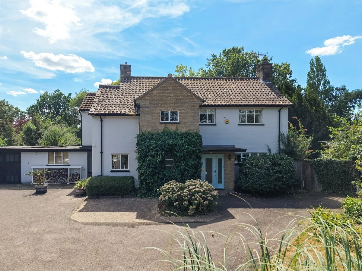 Swan Lane, Edenbridge, Kent, TN8
