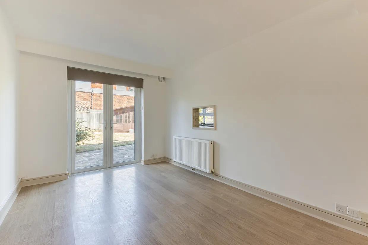 Gleneagles, Stanmore, HA7 photo 5
