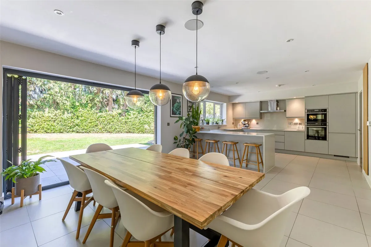Beaurepaire, Sherborne St John, RG24