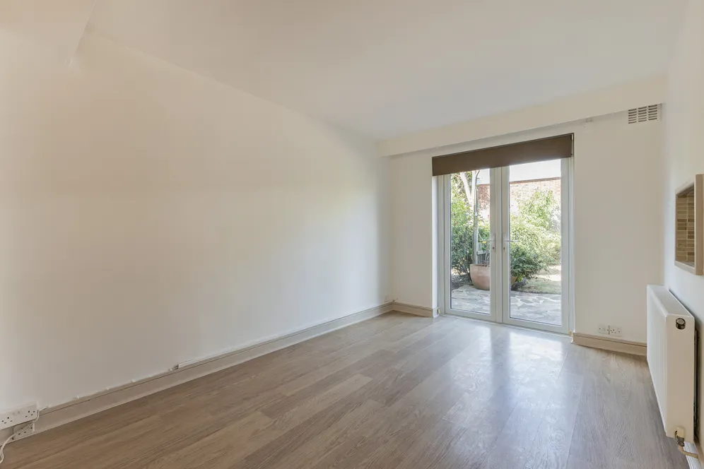Gleneagles, Stanmore, HA7 photo 16