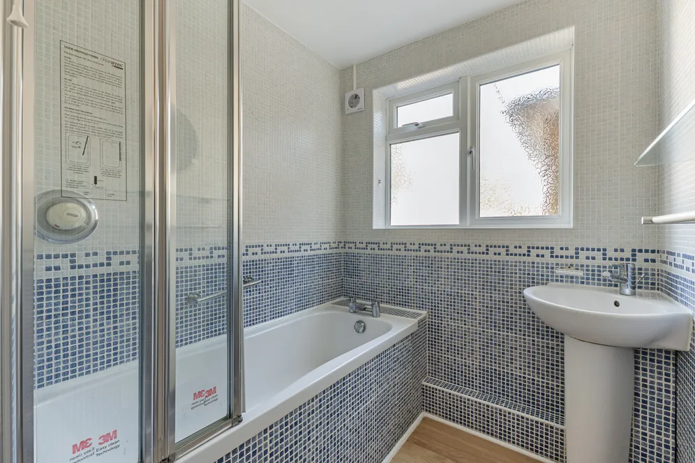 Gleneagles, Stanmore, HA7 photo 24