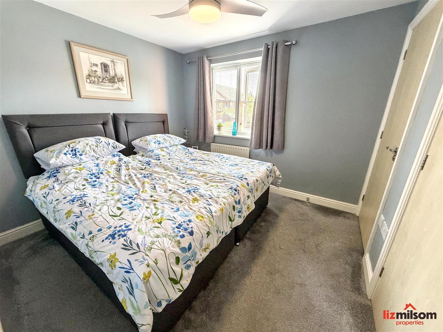 Castle Croft, Castle Gresley, DE11 9HH Image 7
