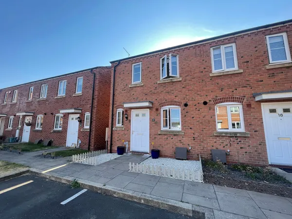 Hankinson Road, Warwick