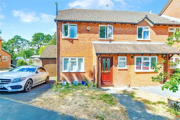 Swan Close, Storrington, Pulborough, ...