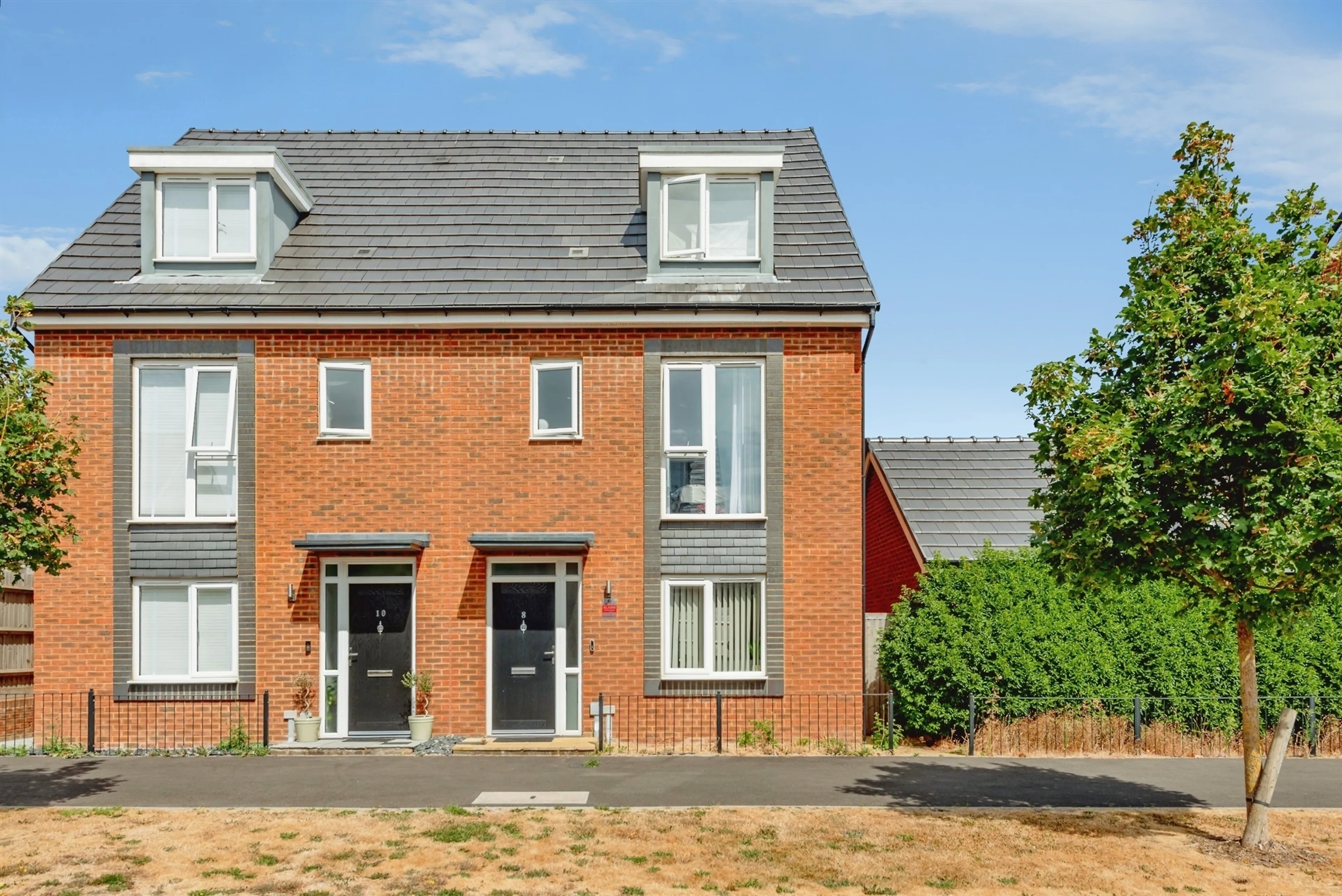Property photo 0