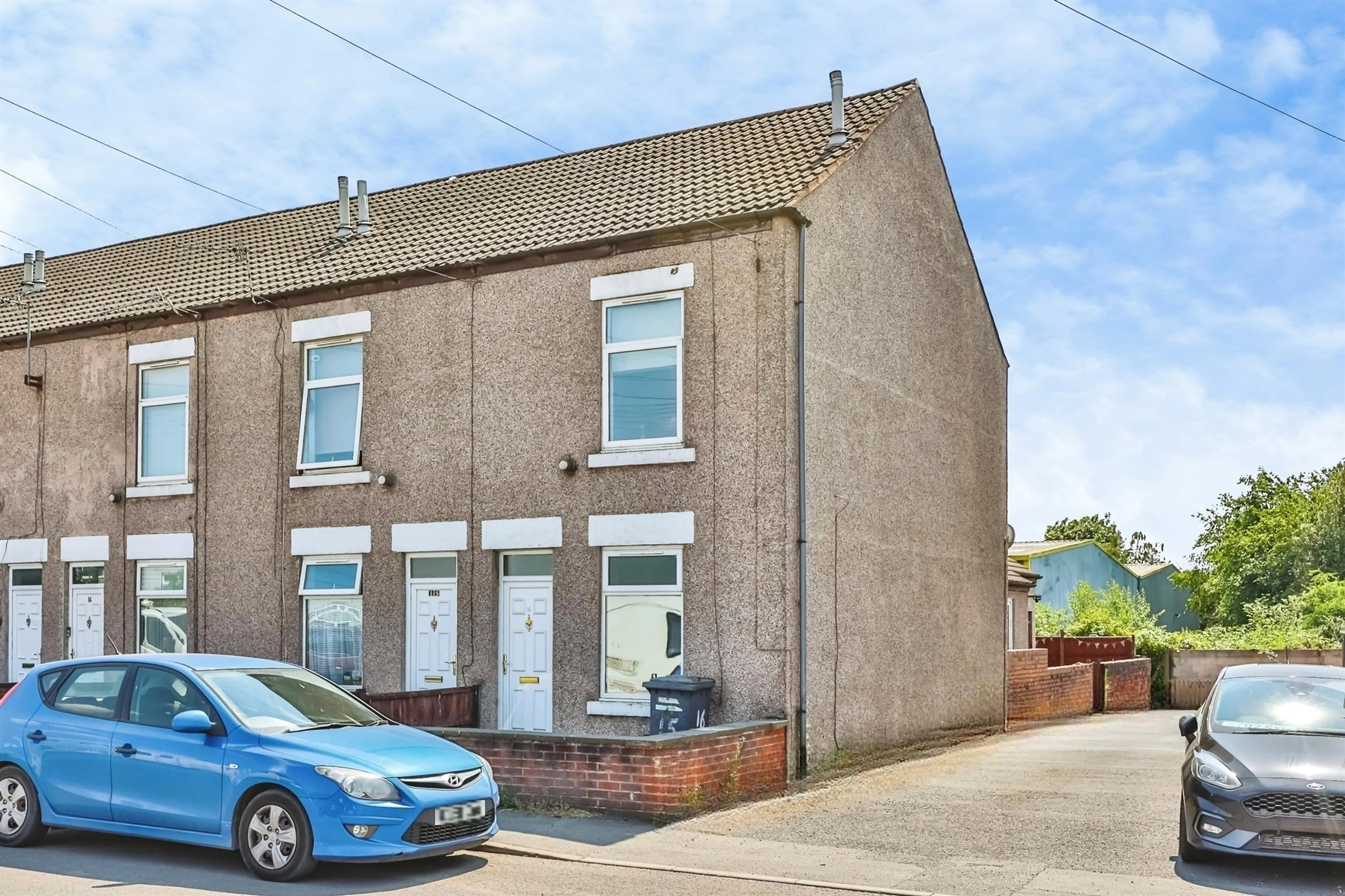 Property photo 0