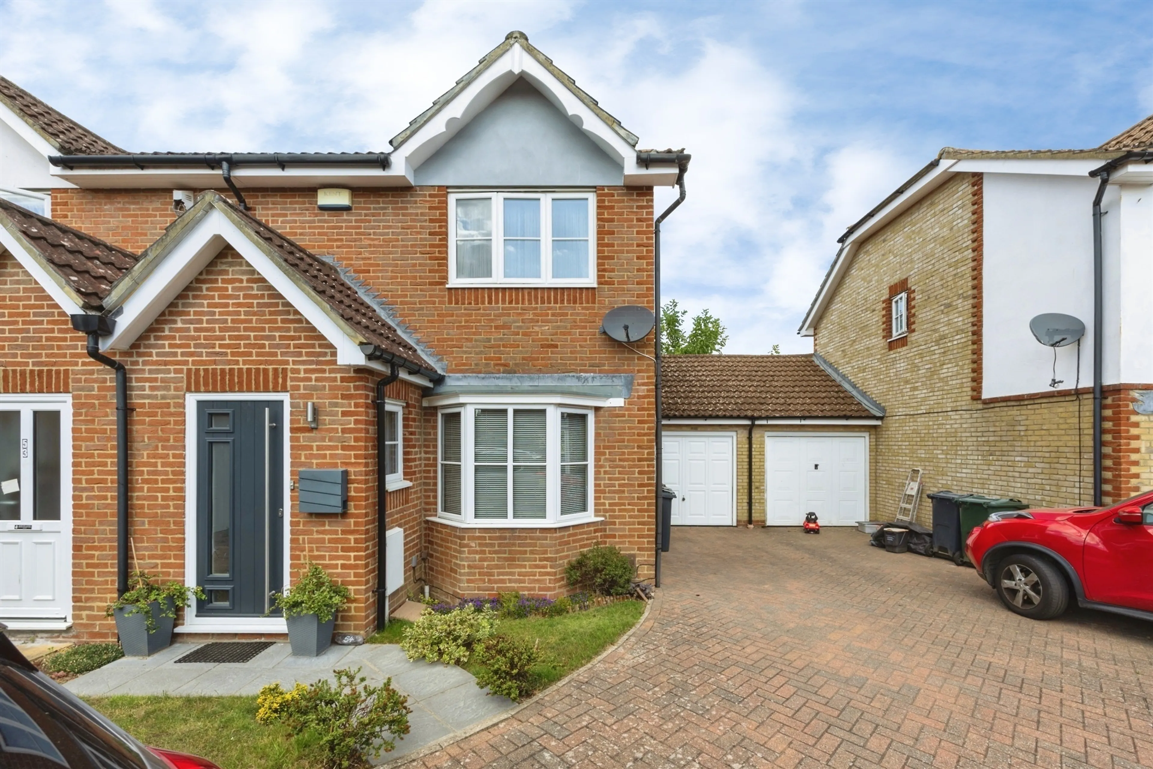 Property photo 0