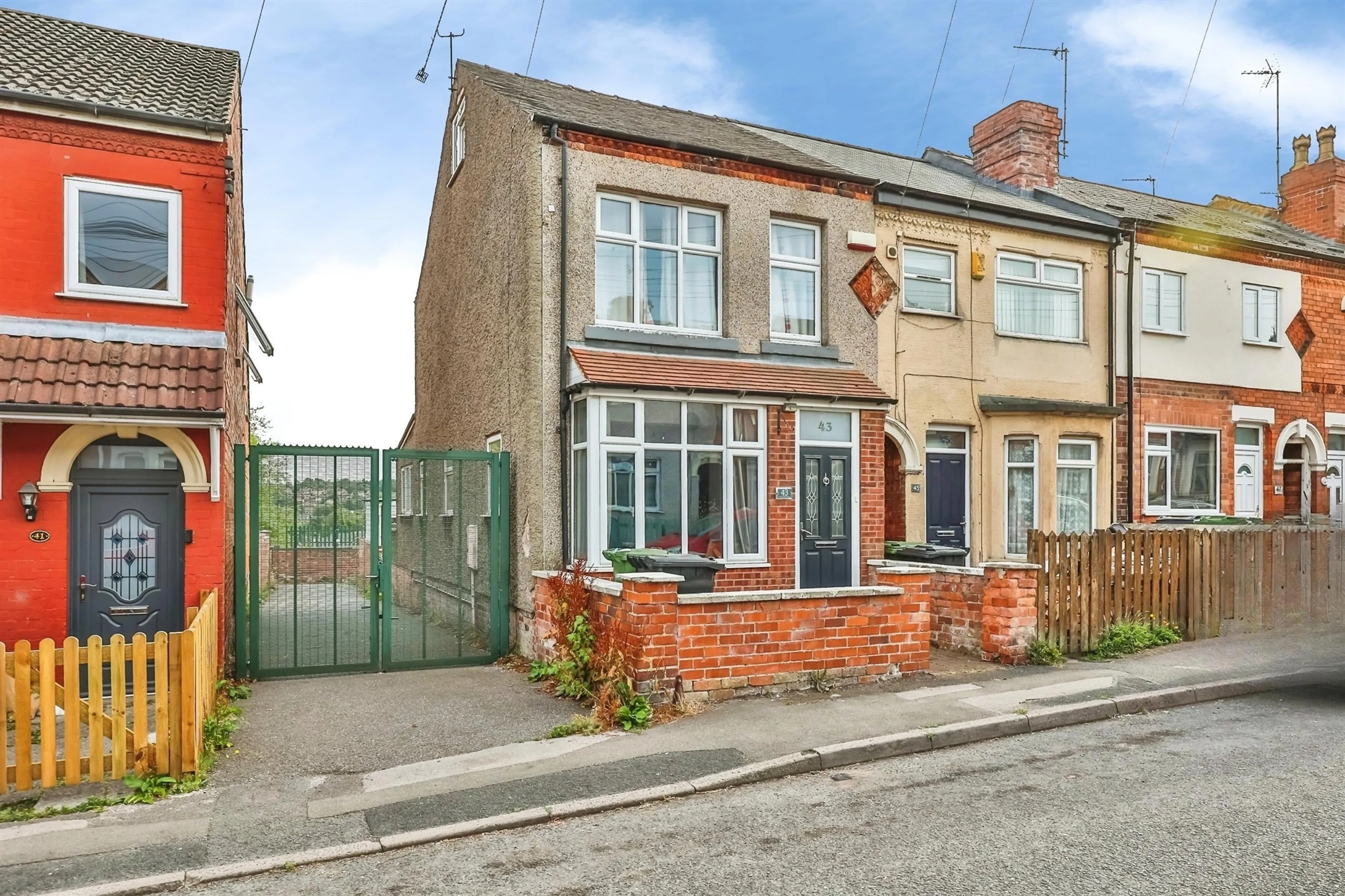 Property photo 0