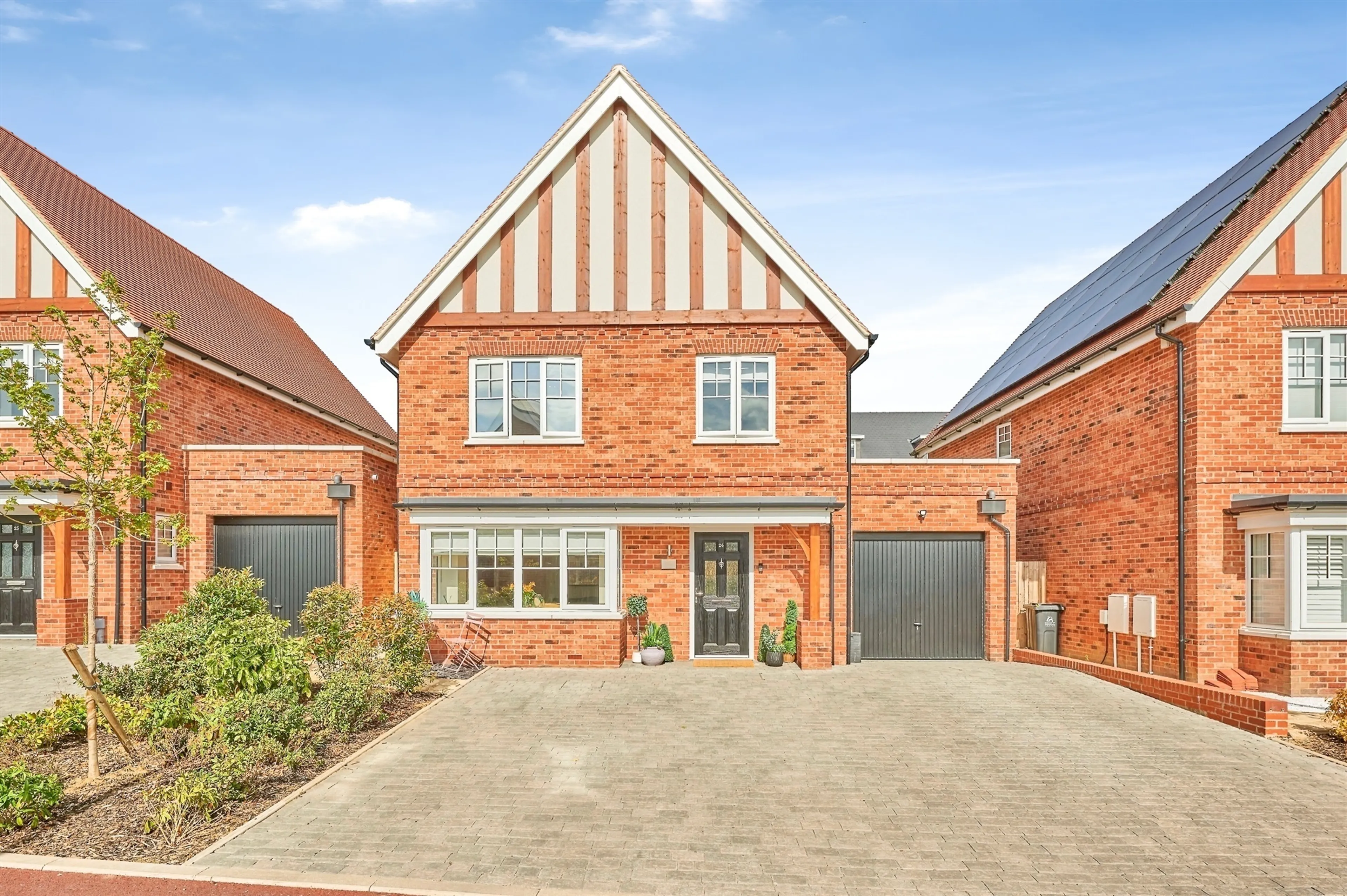 Property at Dunbar Grove, Broxbourne