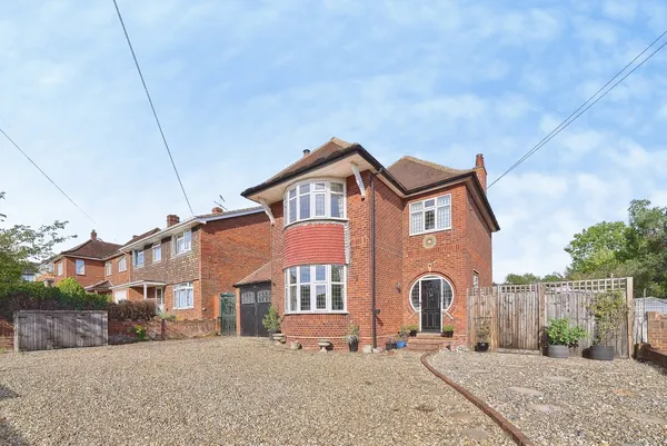 Highfield Avenue, Aldershot, Hampshir...