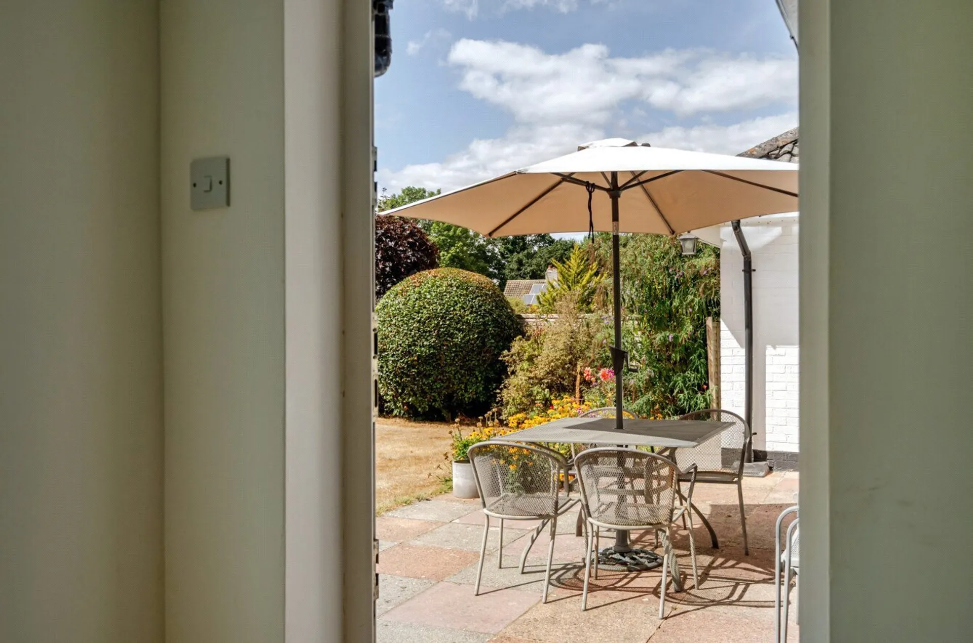 Property photo top 2